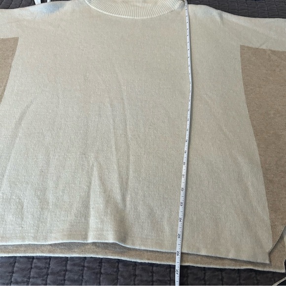 New Condition Note di Anita Turtleneck, Poncho Cream and Tan Knit Wool Blend - Picture 12 of 13